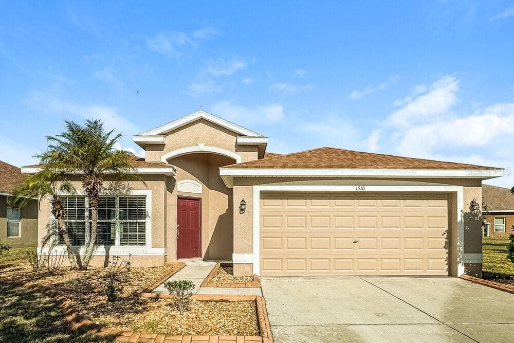 1510 MIRA LAGO CIRCLE RUSKIN, FL 33570