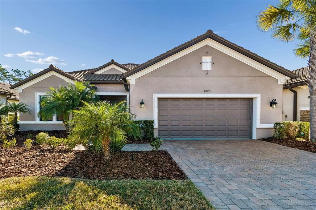 8723 SORANO VILLA DRIVE TAMPA, FL 33647