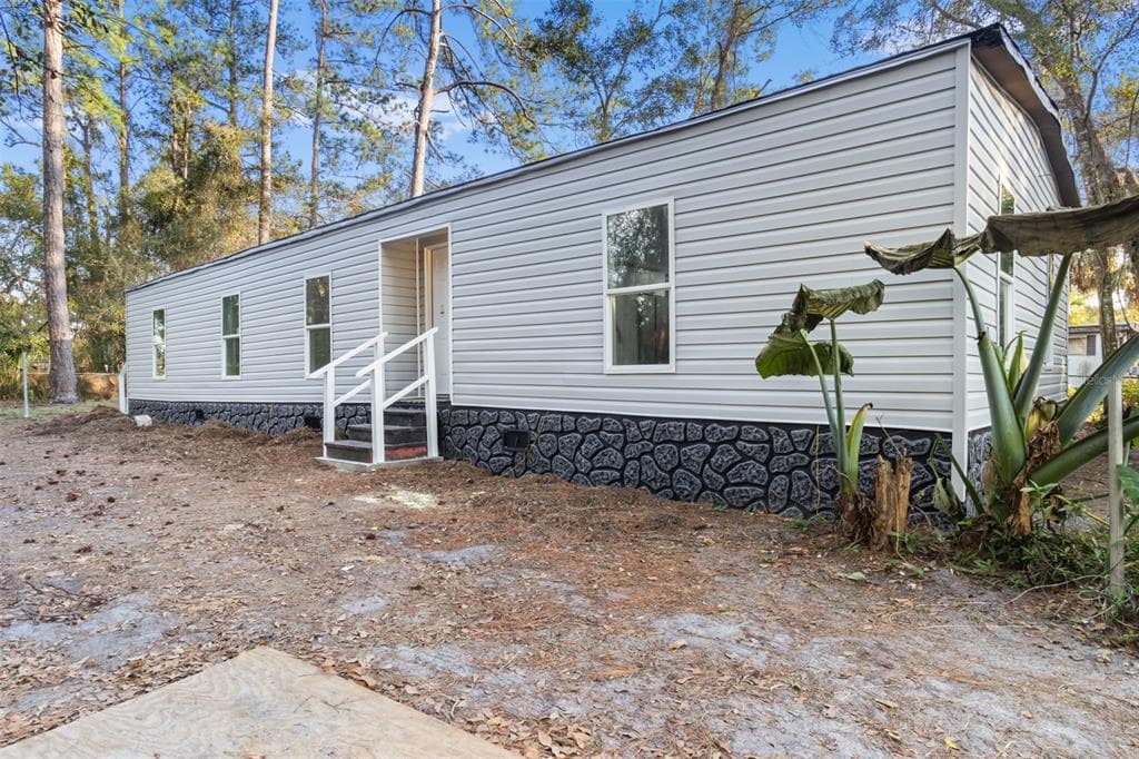 18186 FERRY AVENUE BROOKSVILLE, FL 34604