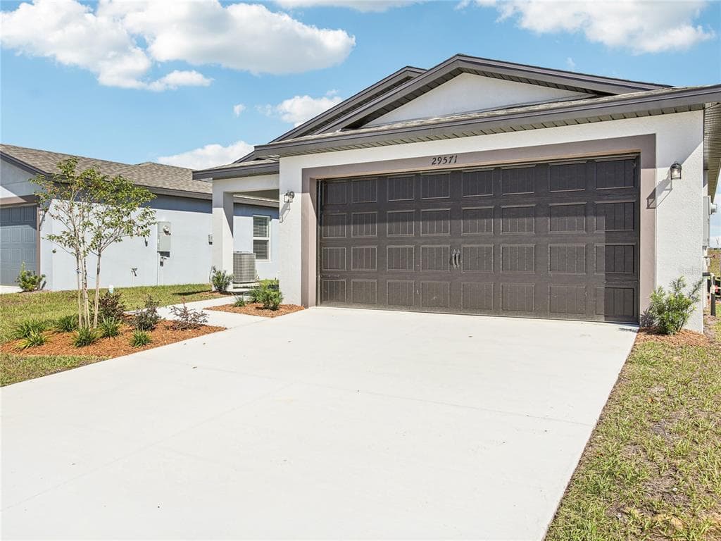 549 BLACKTHORN DRIVE LAKELAND, FL 33809