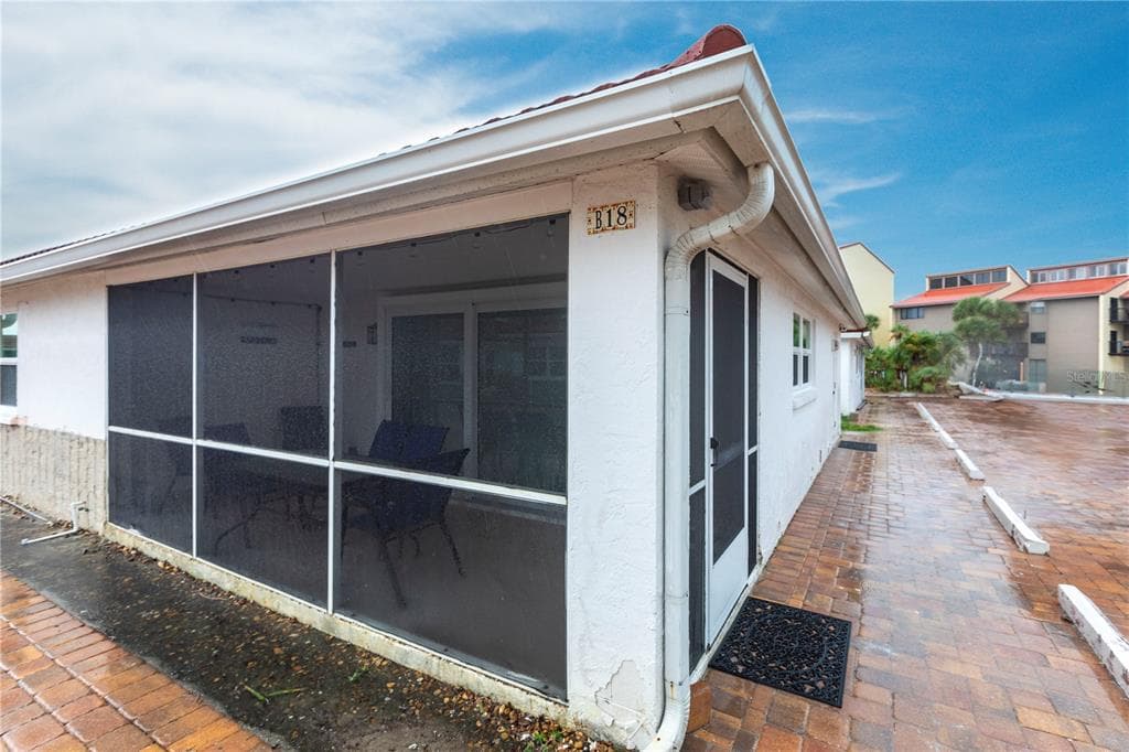 6154 MIDNIGHT PASS ROAD UNIT B18 SARASOTA, FL 34242