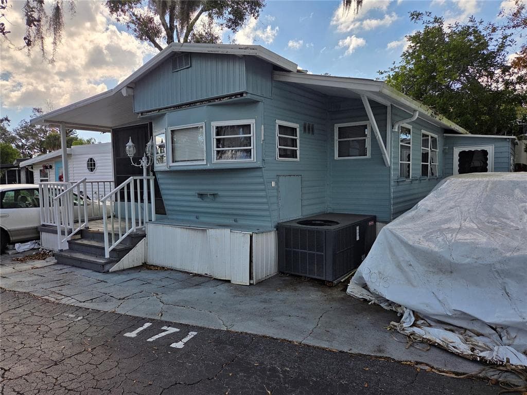 3300 26TH AVENUE E UNIT 171 BRADENTON, FL 34208