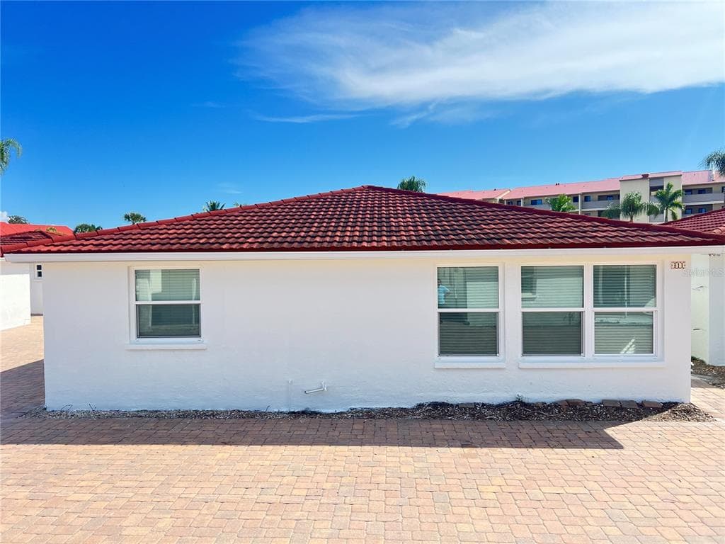 6154 MIDNIGHT PASS ROAD UNIT B11 SARASOTA, FL 34242