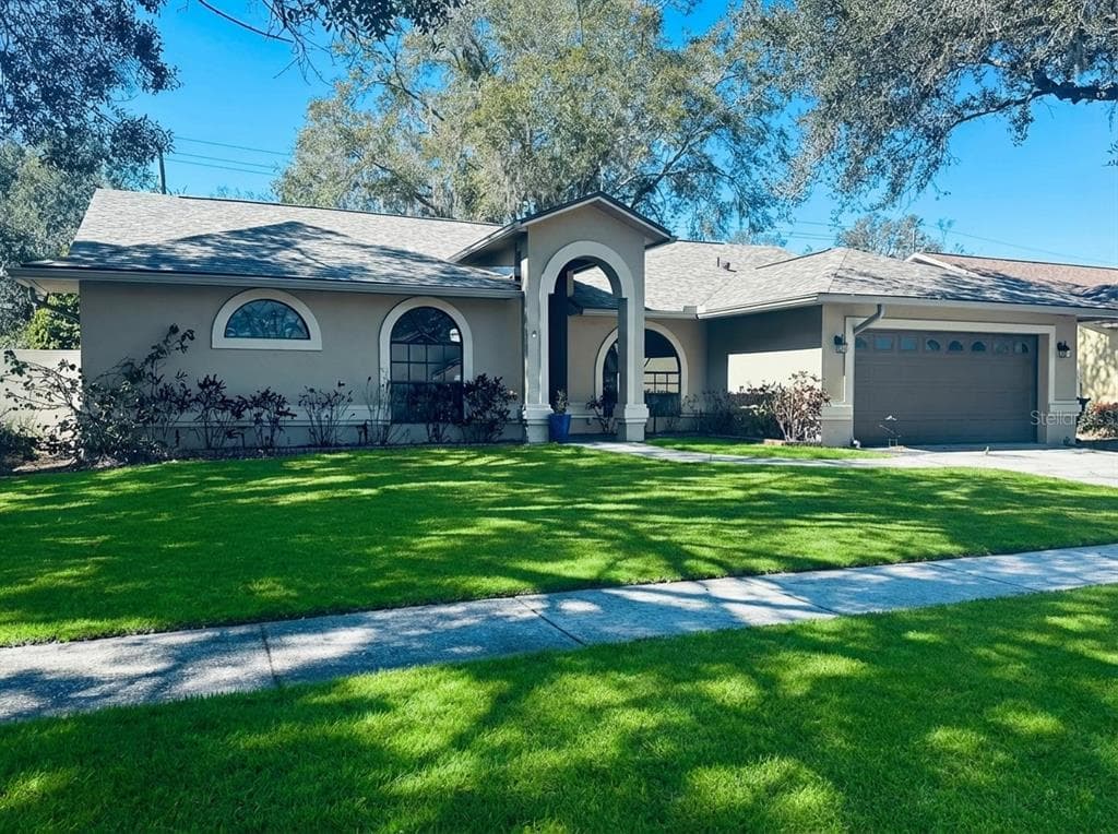 910 BALSAMINA DRIVE BRANDON, FL 33510