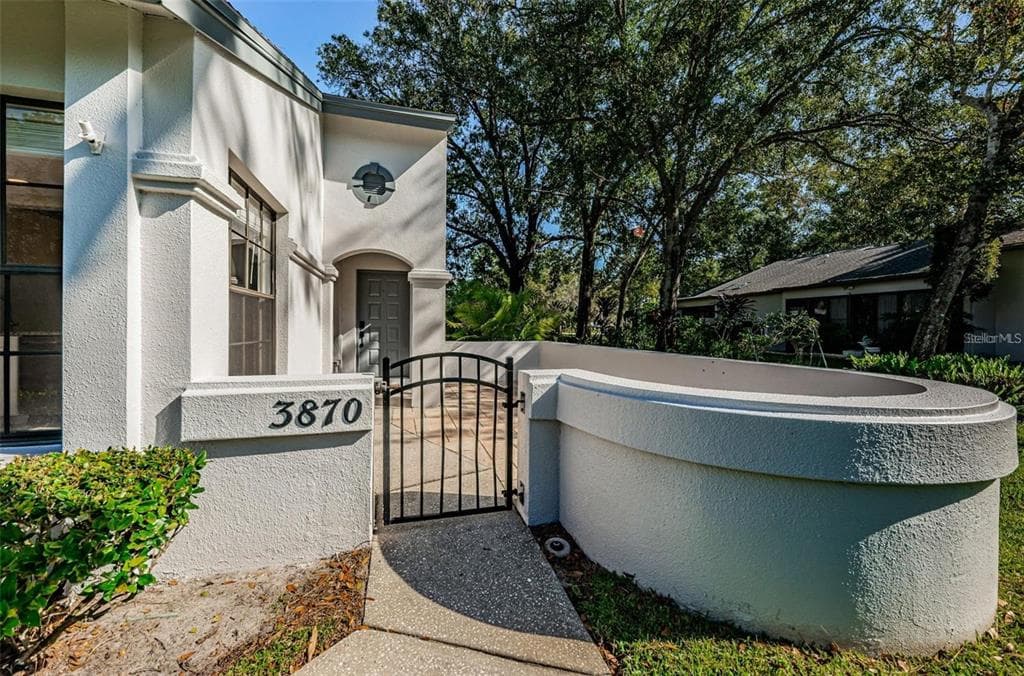 3870 PHEASANT COURT PALM HARBOR, FL 34685