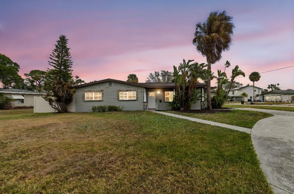 4601 VENETIAN BOULEVARD NE ST PETERSBURG, FL 33703