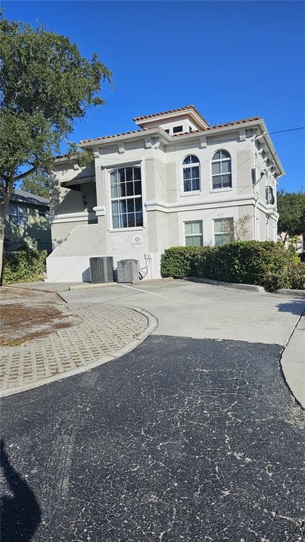 3001 W AZEELE STREET TAMPA, FL 33609