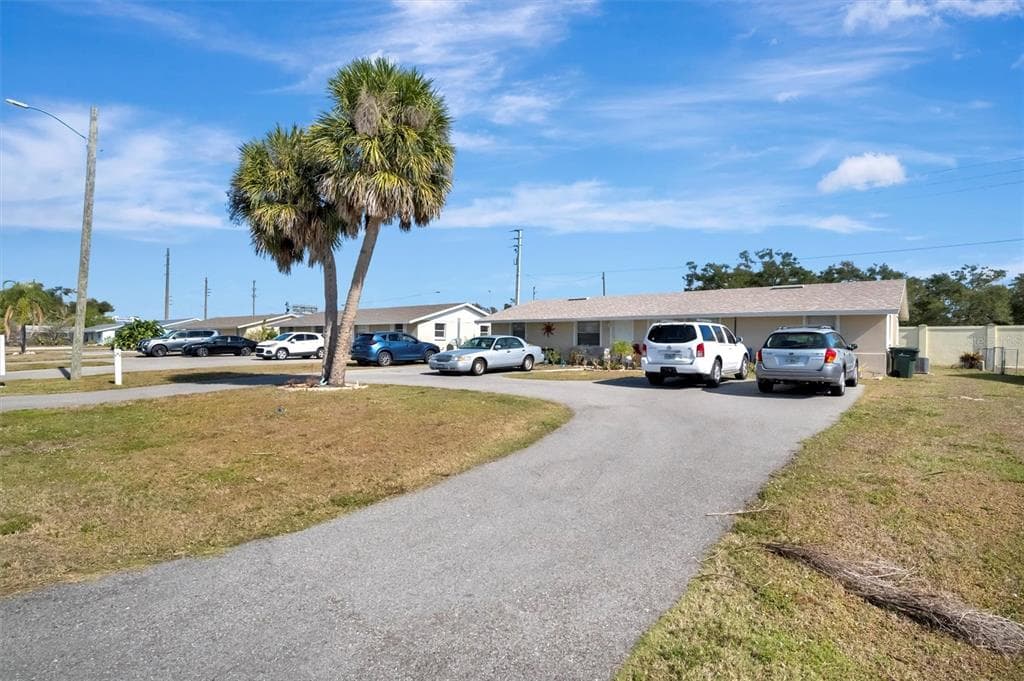 2131 FORKED CREEK DRIVE ENGLEWOOD, FL 34223