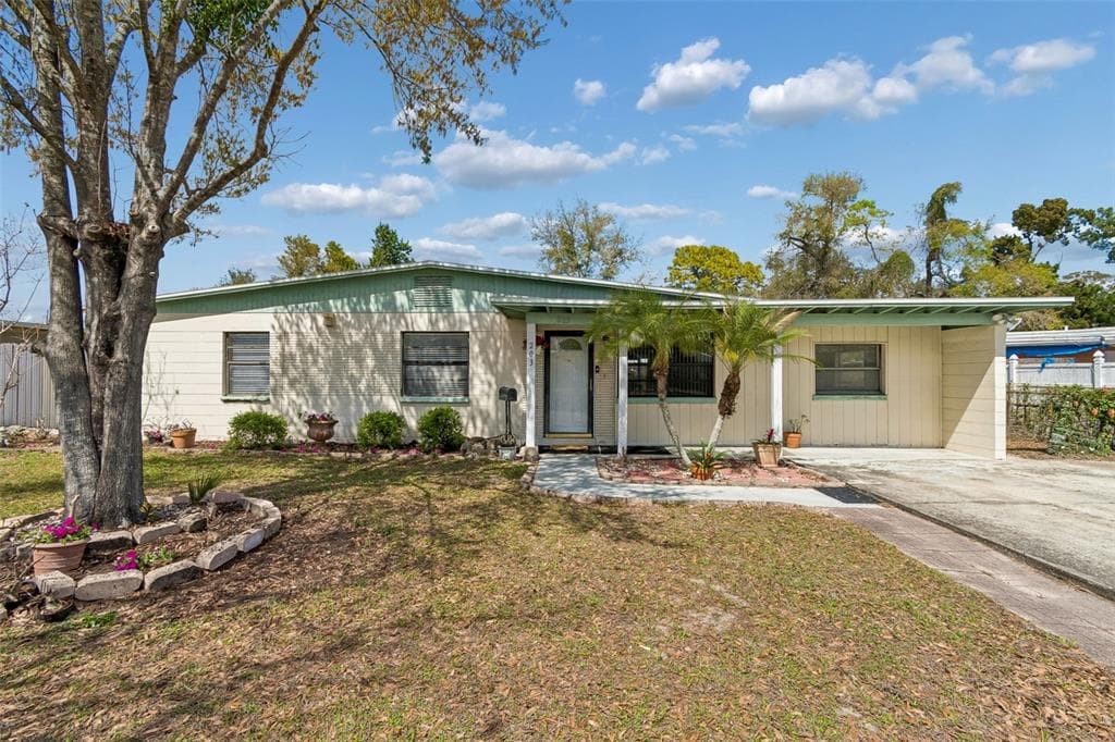 203 W LINEBAUGH AVENUE TAMPA, FL 33612