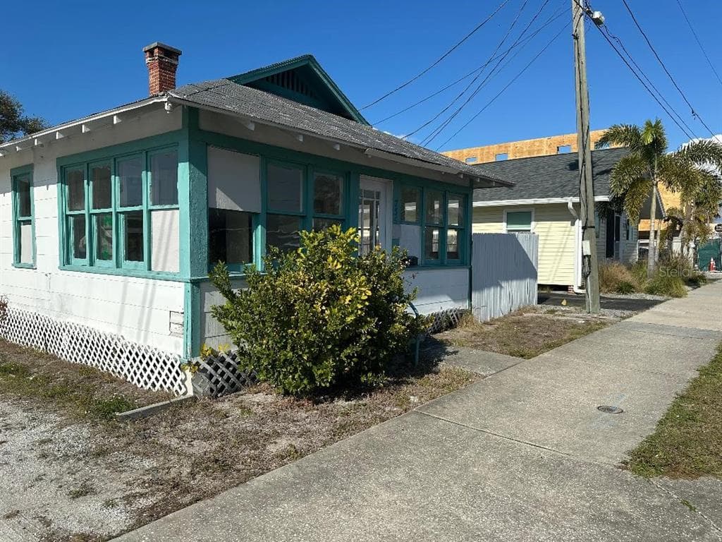 736 MAIN STREET DUNEDIN, FL 34698
