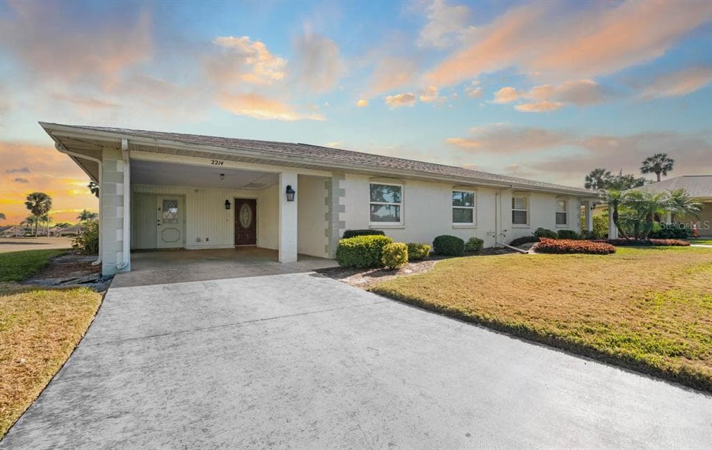 2214 HIGHCLERE CIRCLE UNIT 6 SUN CITY CENTER, FL 33573