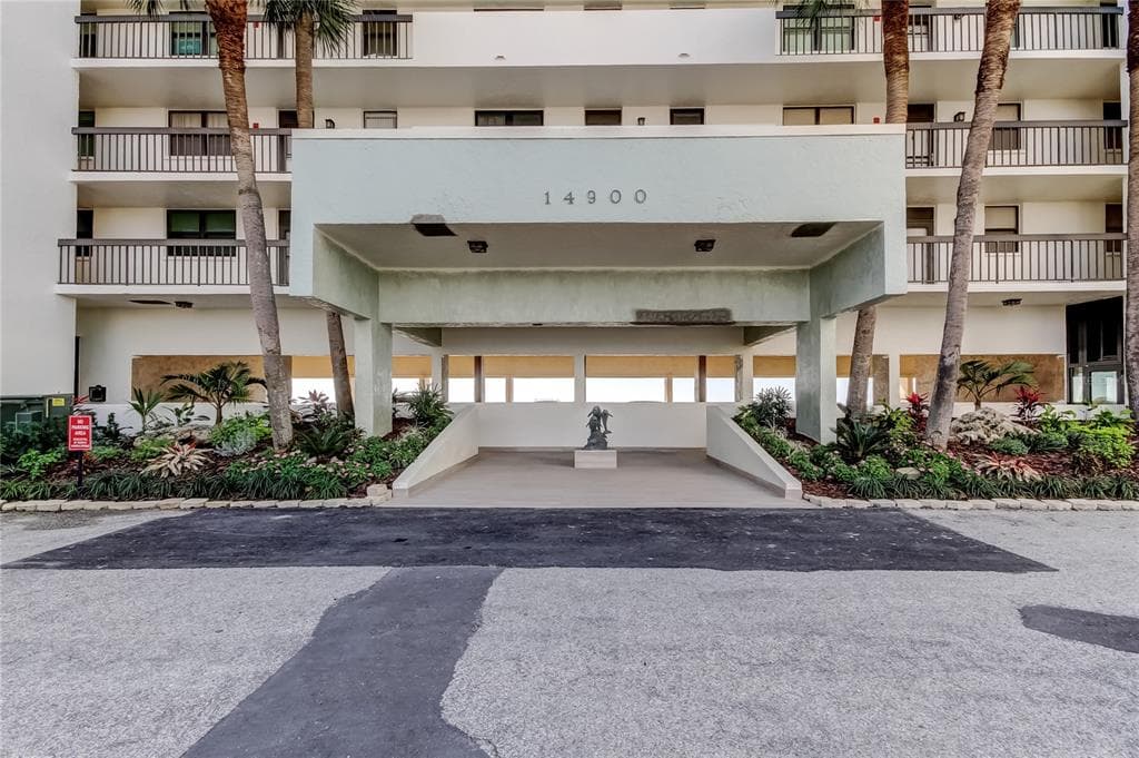 14900 GULF BOULEVARD UNIT 206