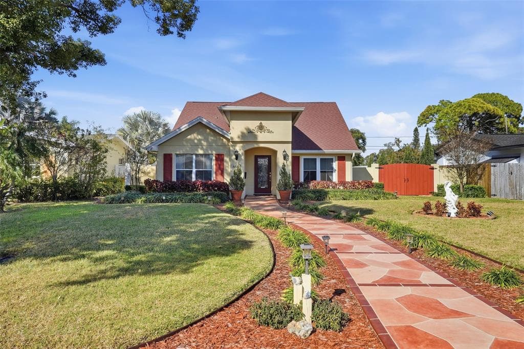 6643 3RD AVENUE N ST PETERSBURG, FL 33710