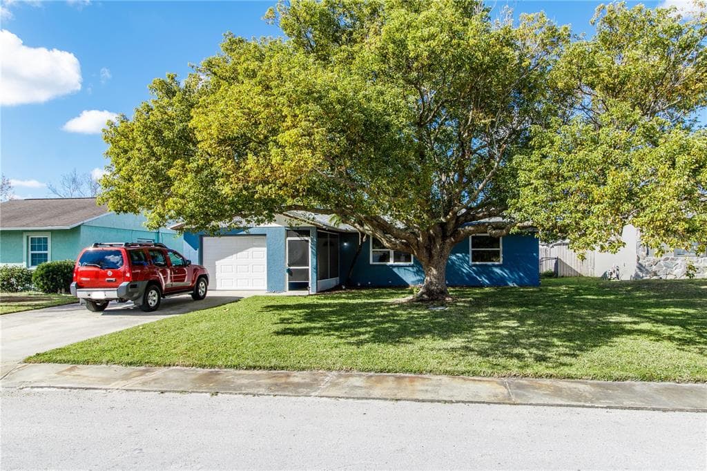 5121 LARCH LANE NEW PORT RICHEY, FL 34653