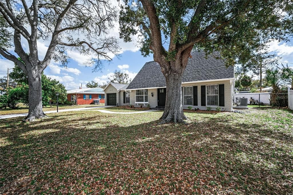 6412 WINGFOOT CIRCLE TAMPA, FL 33634
