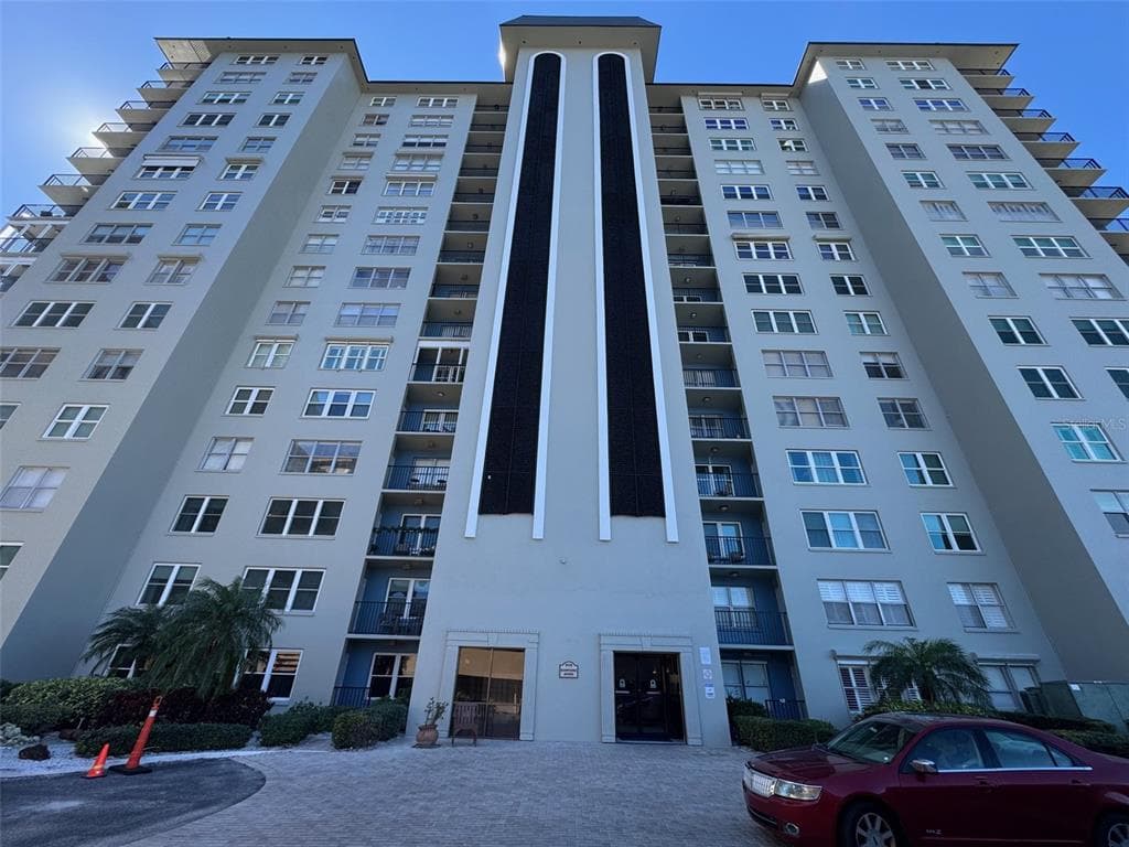5220 BRITTANY DRIVE S UNIT 1108 ST PETERSBURG, FL 33715