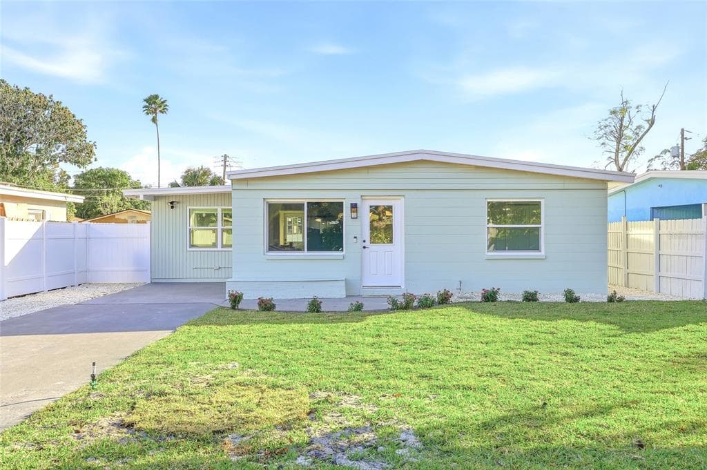 620 53RD AVENUE S ST PETERSBURG, FL 33705