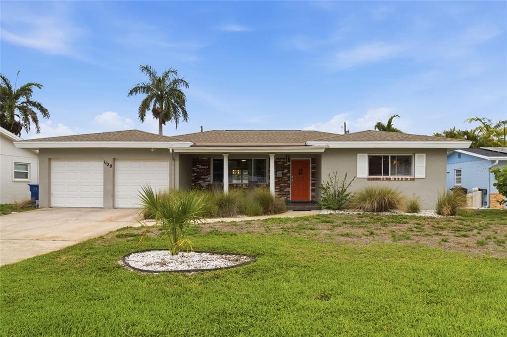 1129 39TH AVENUE NE ST PETERSBURG, FL 33703