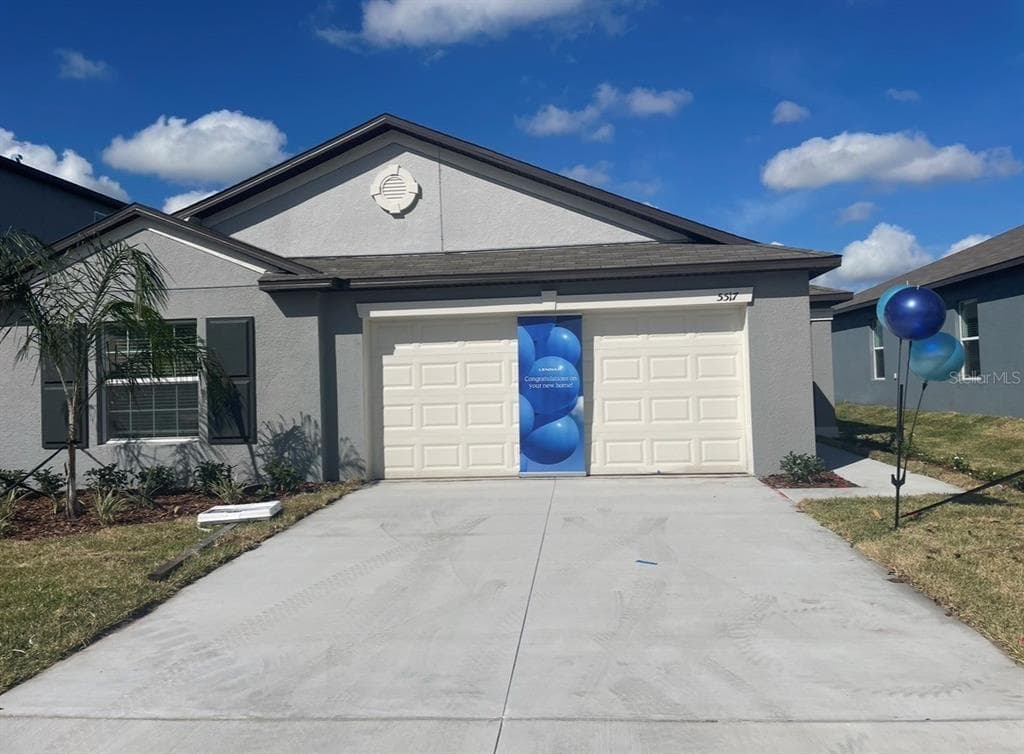5517 BLUE AZURE DRIVE WIMAUMA, FL 33598