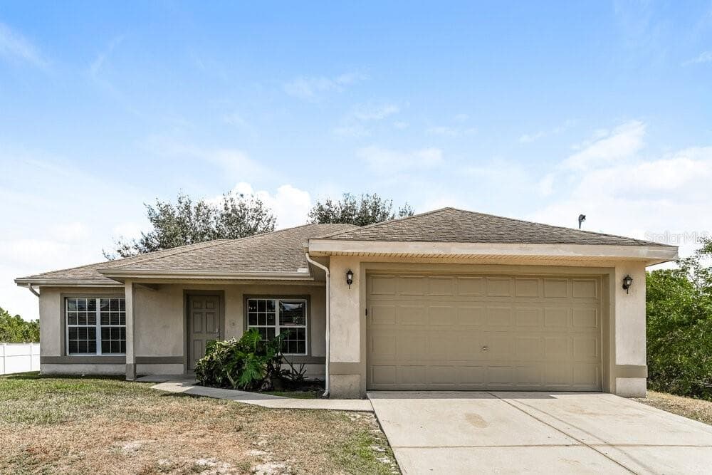 917 HILLCREST AVENUE LEHIGH ACRES, FL 33974