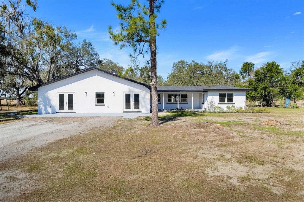 828 SAINT ANNE SHRINE ROAD LAKE WALES, FL 33898