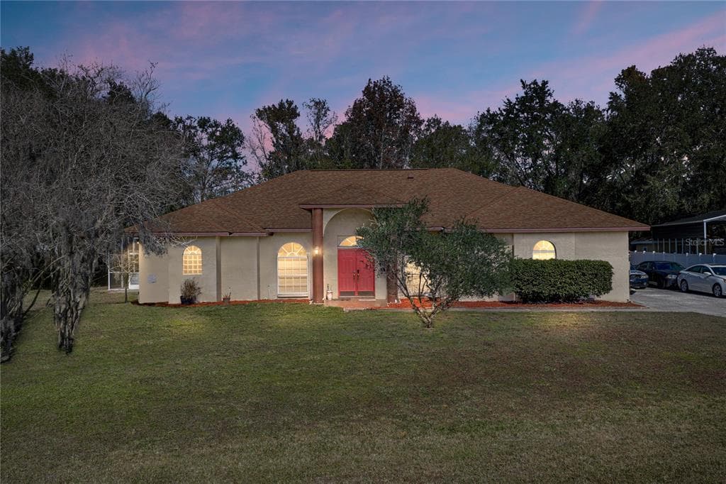 3926 MEADOWLARK COURT LAND O LAKES, FL 34639