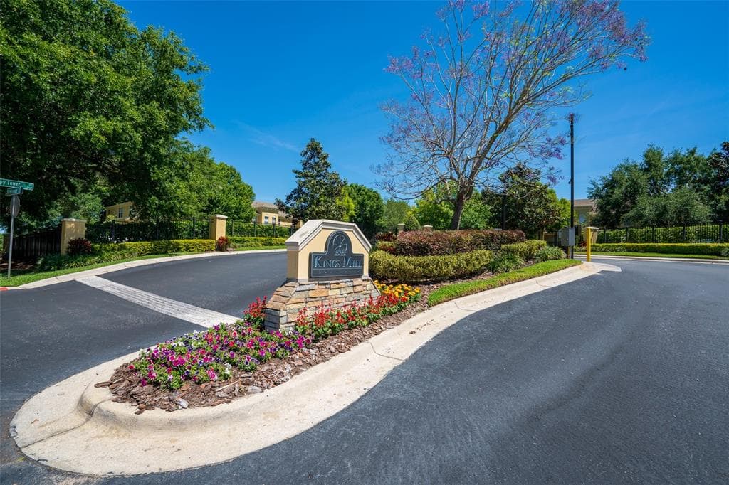 3326 SPY TOWER COURT VALRICO, FL 33594