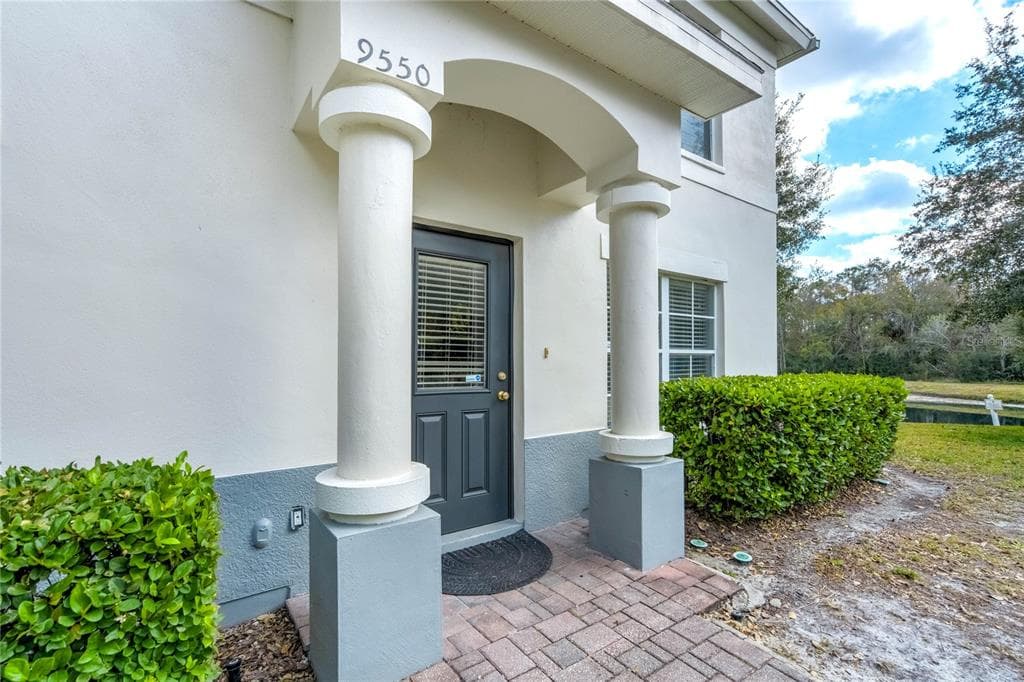 9550 CHARLESBERG DRIVE TAMPA, FL 33635