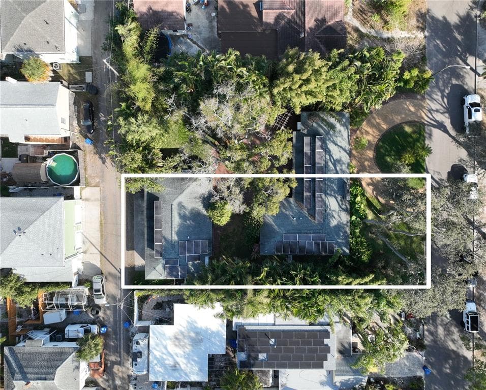 1447 27TH AVENUE N ST PETERSBURG, FL 33704