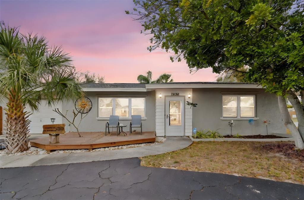 12424 105TH STREET LARGO, FL 33773