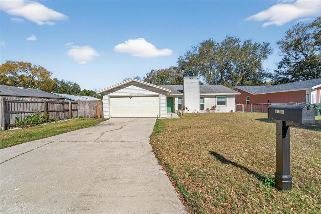 1938 CINNAMON DRIVE LAKELAND, FL 33801
