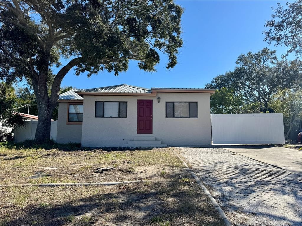 9805 N 46TH STREET TAMPA, FL 33617