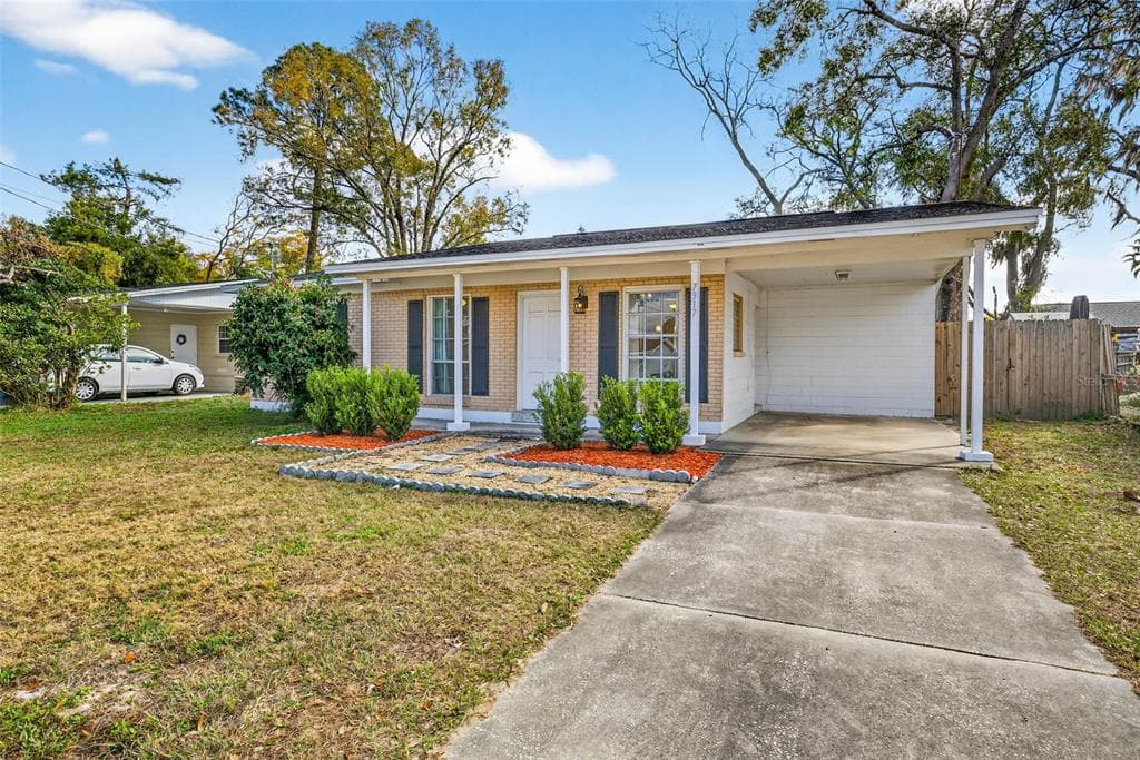 7317 FILBERT LANE TAMPA, FL 33637