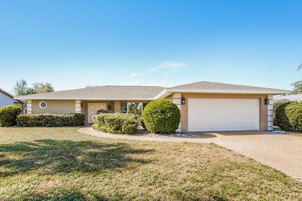 4542 CHARING CROSS ROAD SARASOTA, FL 34241