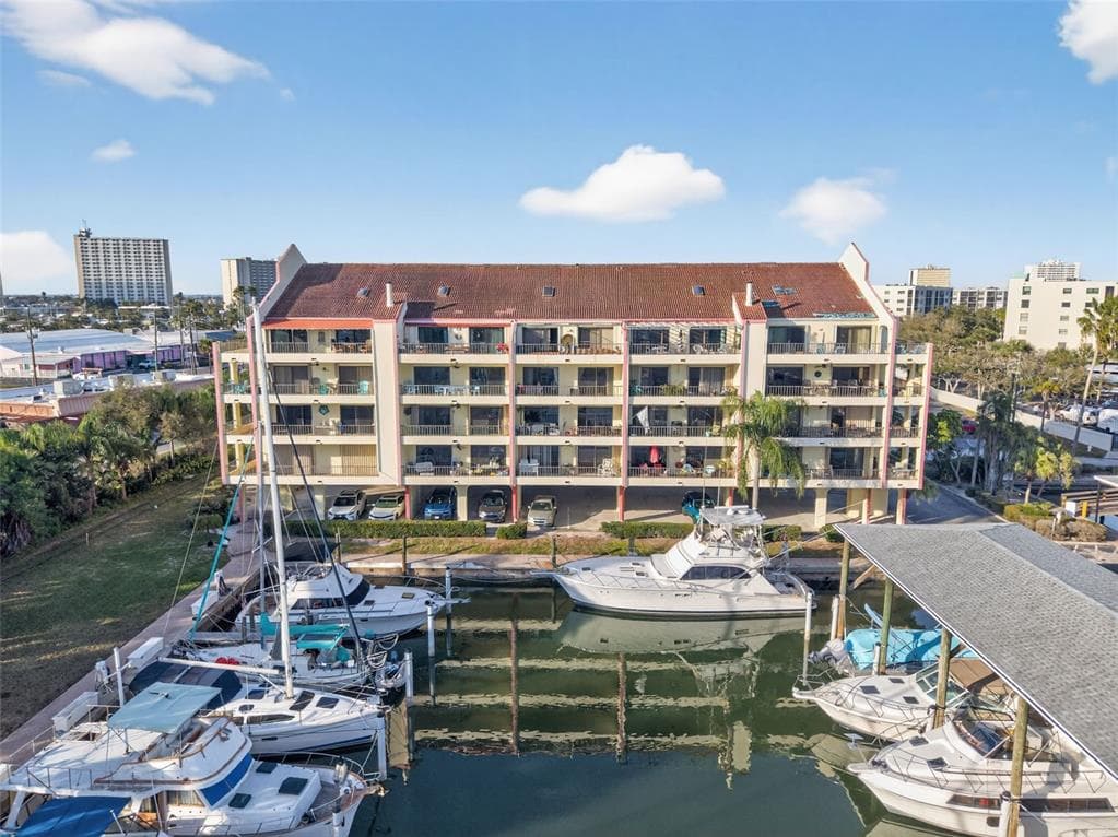 1750 HARBOR PLACE S UNIT 303 SOUTH PASADENA, FL 33707