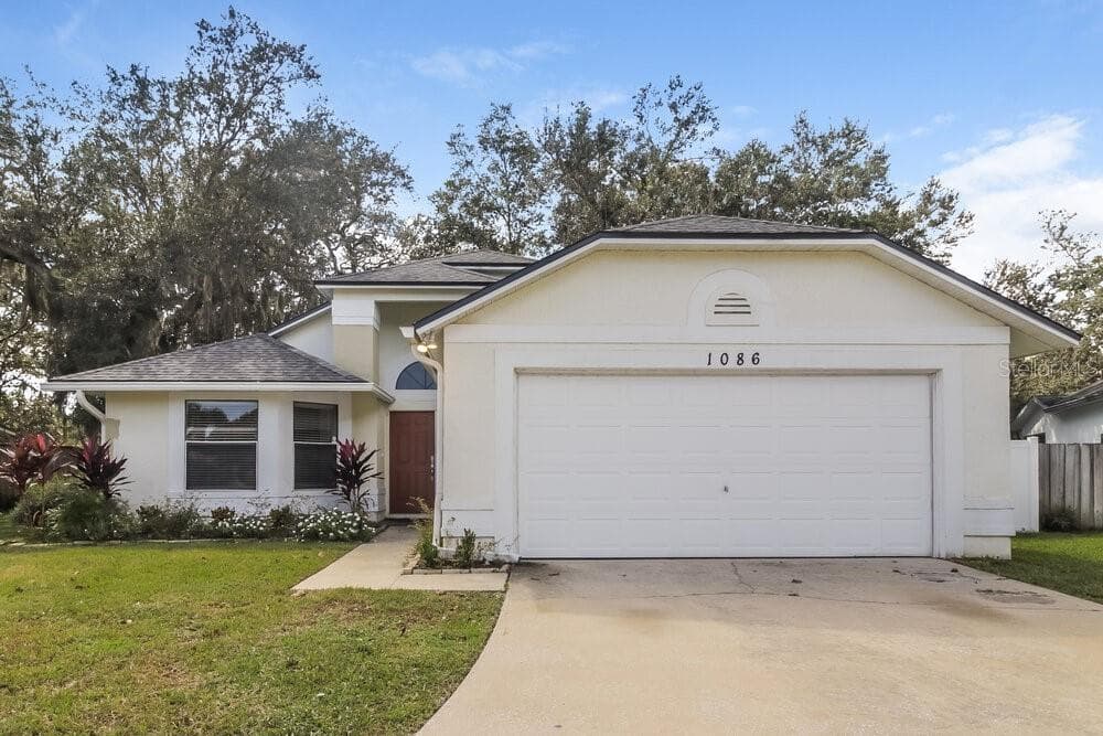 1086 MANIGAN AVENUE OVIEDO, FL 32765