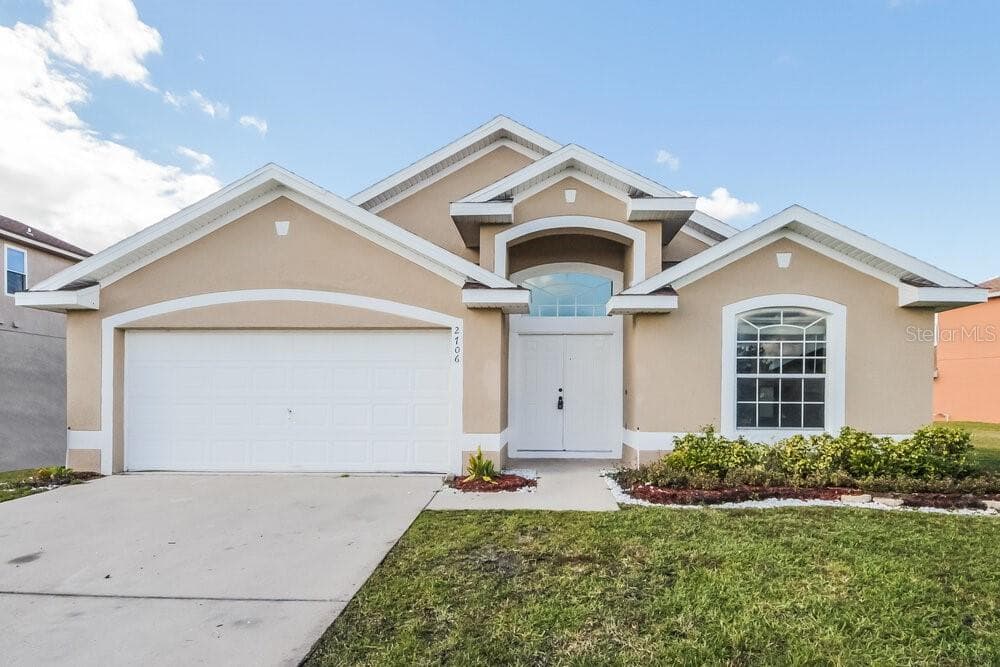 2706 EAGLE CANYON DRIVE S KISSIMMEE, FL 34746