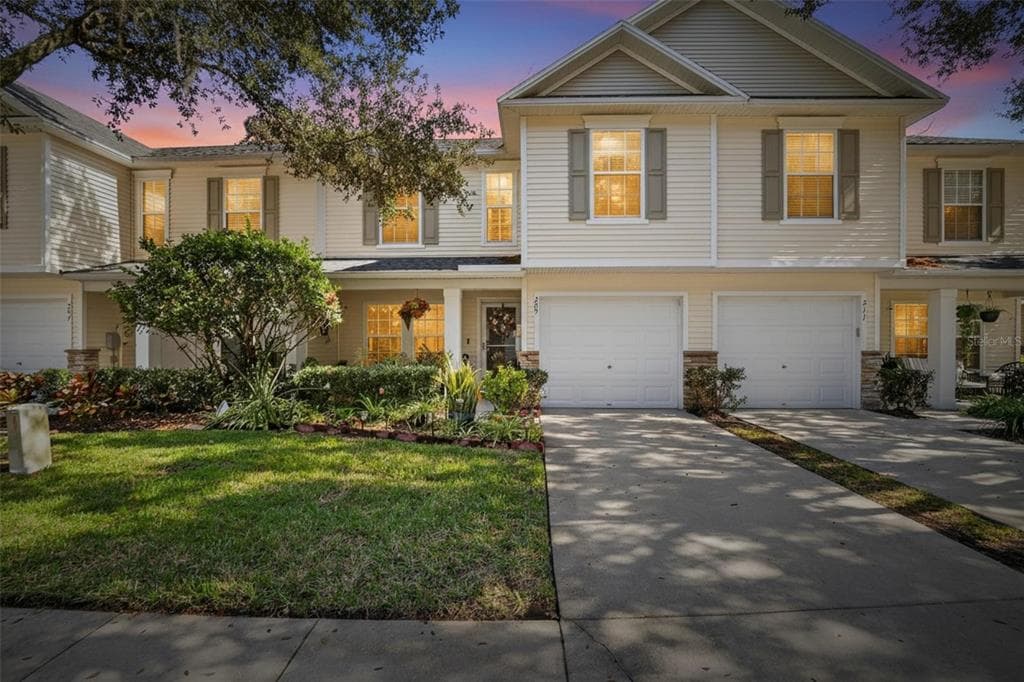 209 SAWTOOTH DRIVE VALRICO, FL 33594