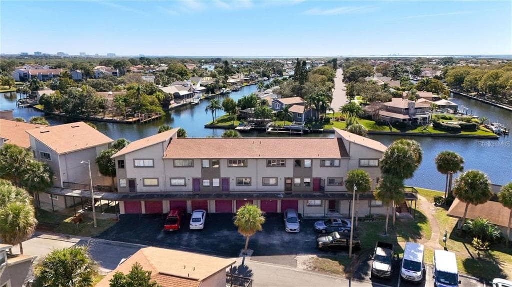 6315 NEWTOWN CIRCLE UNIT 15B3