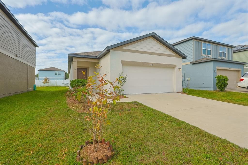 35210 DAISY MEADOW LOOP ZEPHYRHILLS, FL 33541