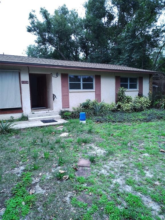 1104 CEDAR LAKE DRIVE TAMPA, FL 33612