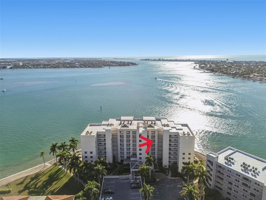 6105 BAHIA DEL MAR CIRCLE UNIT 686