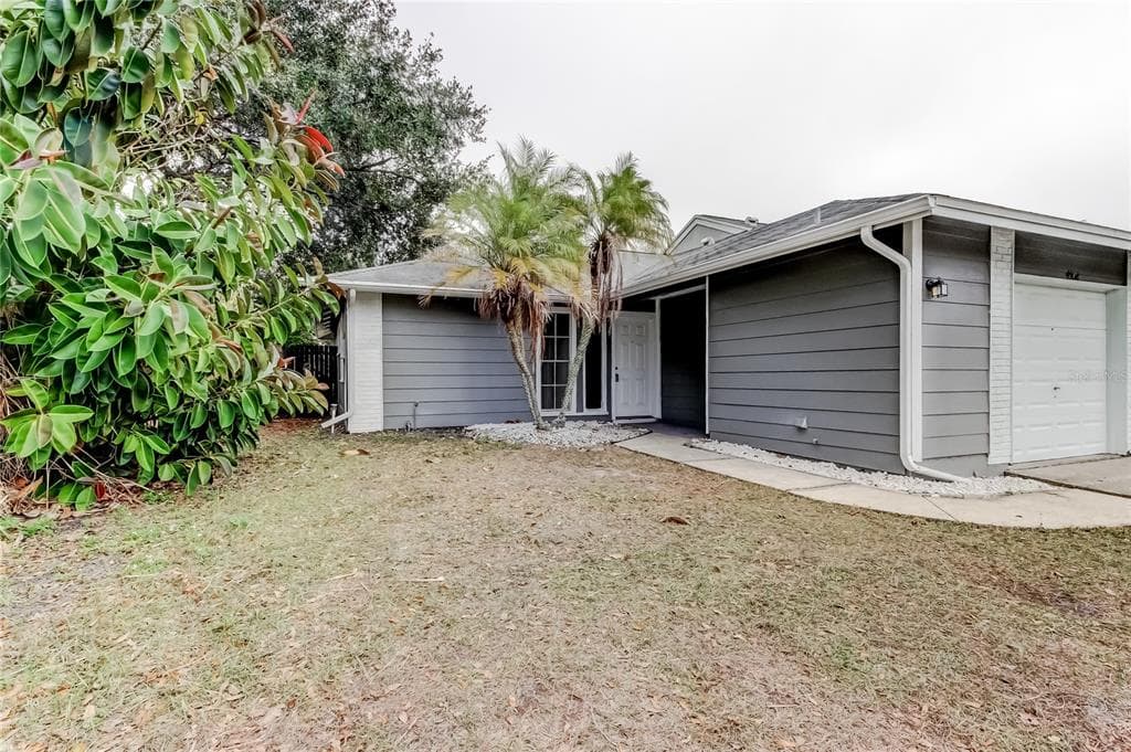 4502 CEDARWOOD VILLAGE DRIVE TAMPA, FL 33624