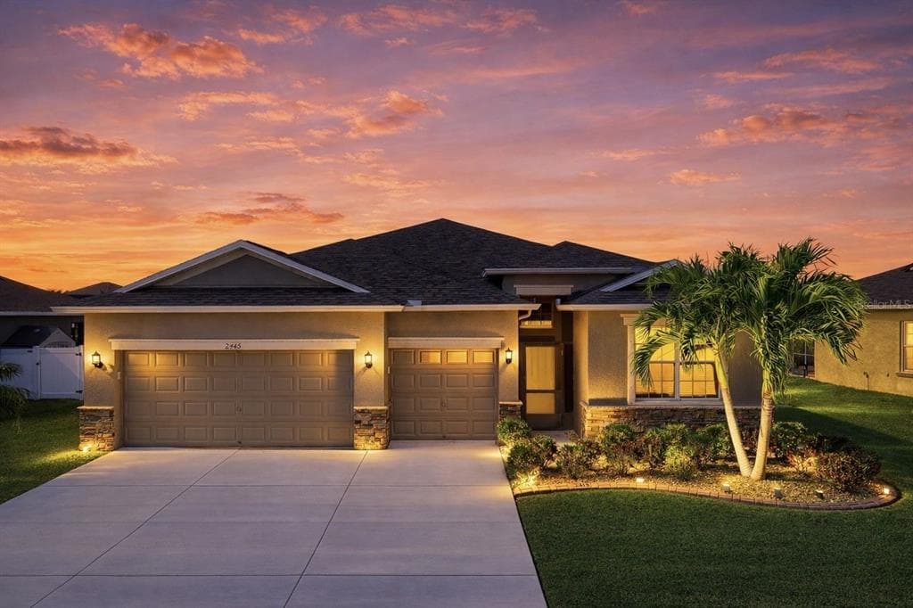 2415 CUMBERLAND CLIFF DRIVE RUSKIN, FL 33570