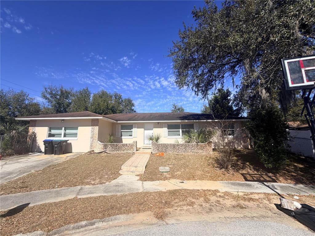 7413 NAVEL TREE COURT ORLANDO, FL 32818