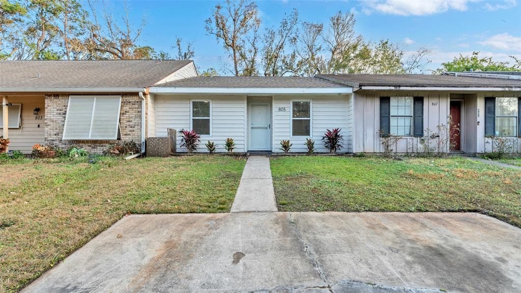 805 DARBY LANE