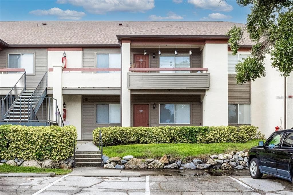 10265 GANDY BOULEVARD N UNIT 803 ST PETERSBURG, FL 33702