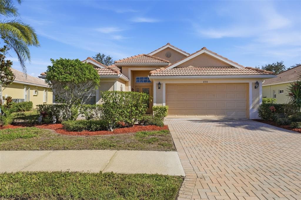 6310 FALCON LAIR DRIVE NORTH PORT, FL 34287