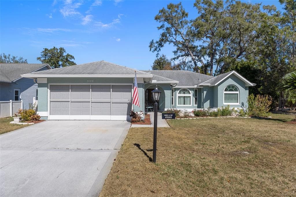 7499 SUGARBUSH DRIVE SPRING HILL, FL 34606