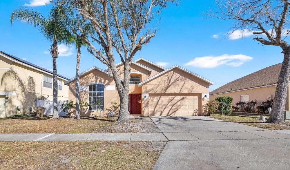 2109 WOODSEDGE DRIVE KISSIMMEE, FL 34746